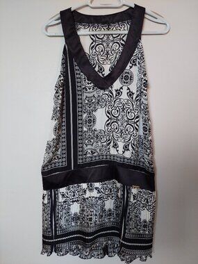 Rinascimento sleeveless V-neck mini dress black and white patterned hem Size M